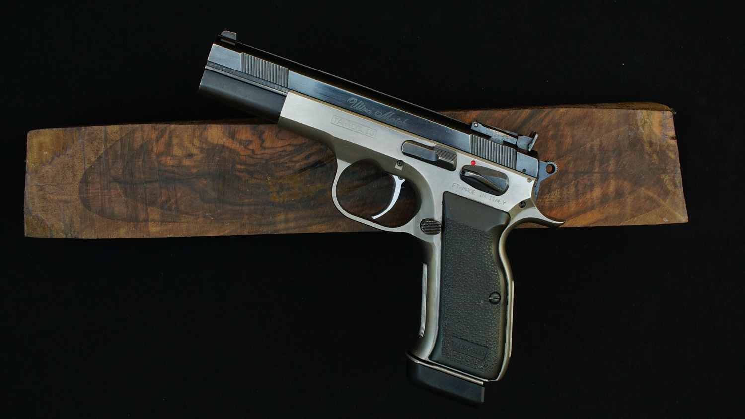 You are currently viewing pištoľ TANFOGLIO ULTRA MATCH 9mm